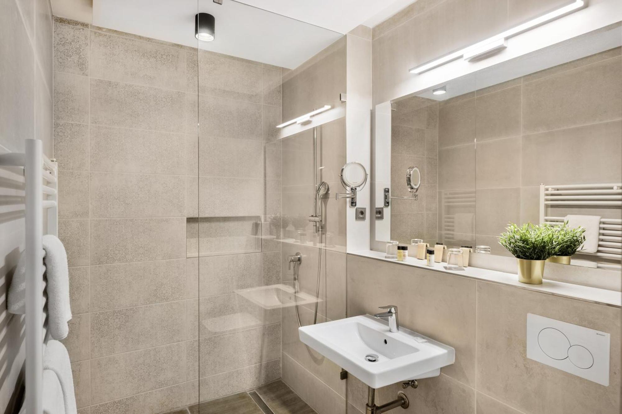 Monastery Boutique Hotel Budapest Luaran gambar